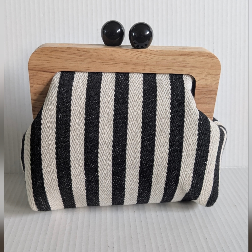Mod Clutch/ Cross Body Purse. New but no tags. Black and White Chic!